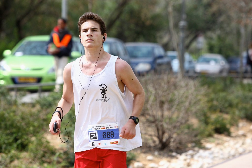 Alexander Runs for Team Friendship – Henry Abramson